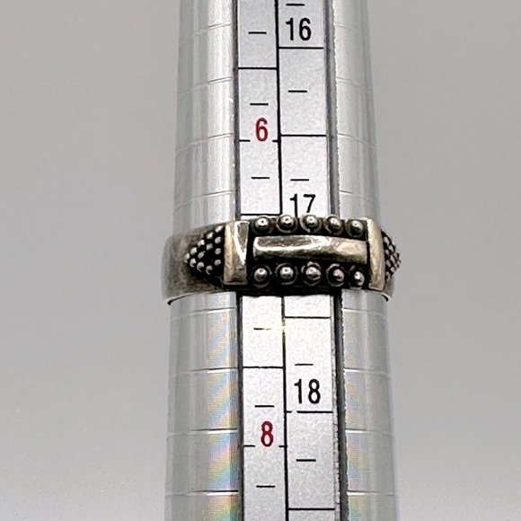 Sterling silver and gold-tone ring with raised detail - size 7 - Picture 5 of 5